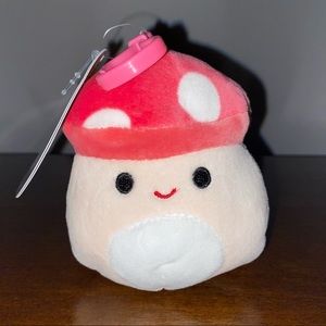 Malcolm Squishmallow Mushroon 3.5” Clip NWT fuzzy top